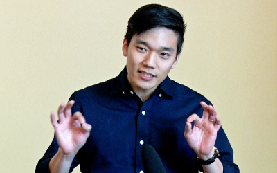 JHU's Joseph Shin presents his thesis